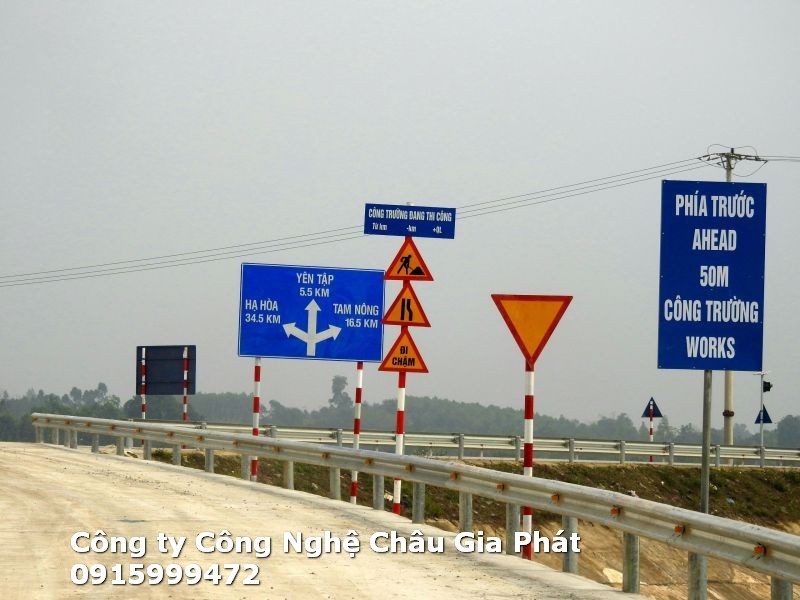 Thi công biển báo tại tỉnh lẻ